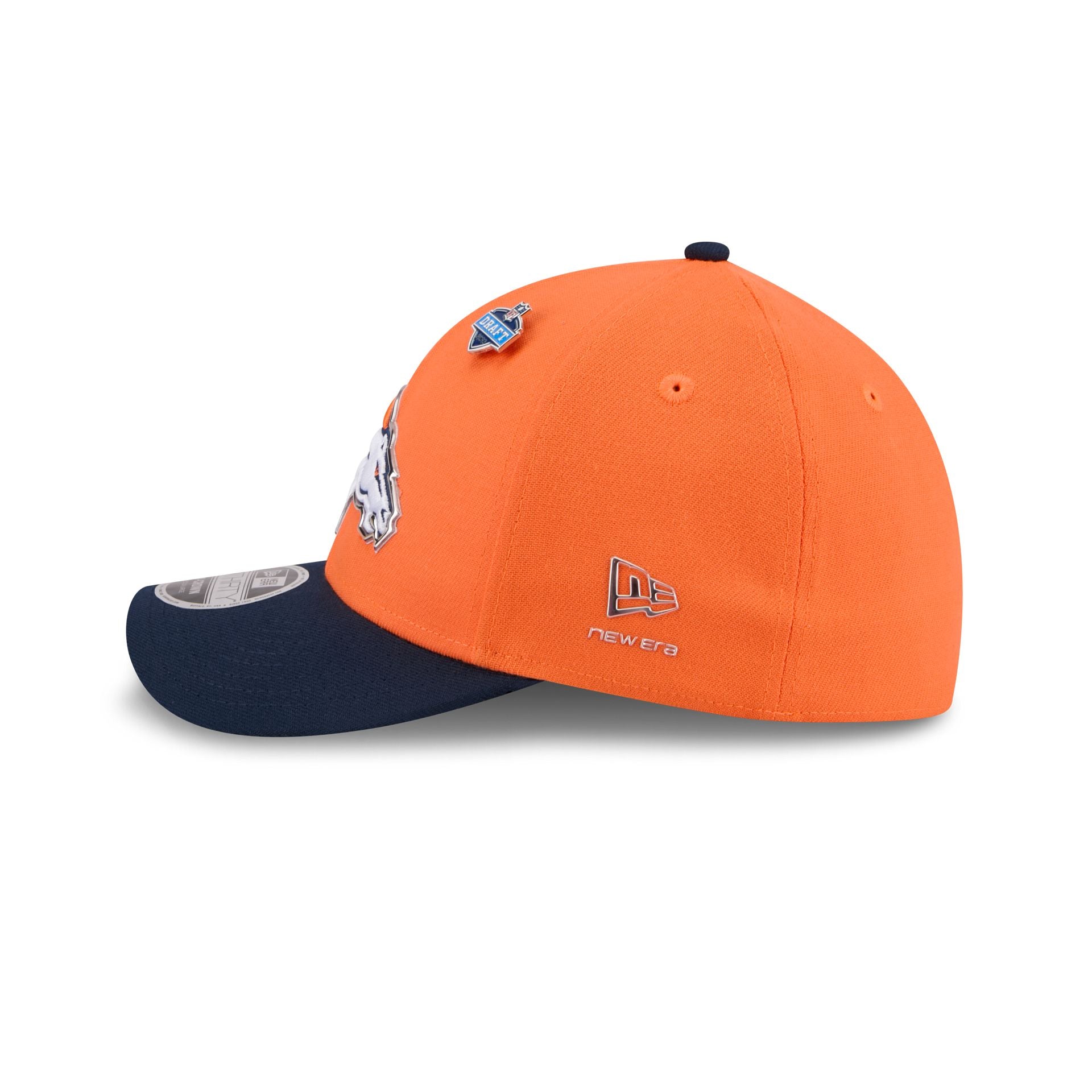 60860642_39THIRTYMC_NFL26DRAFT39THIRTYMC_DENBRO_OTC_LSIDE-1.jpg