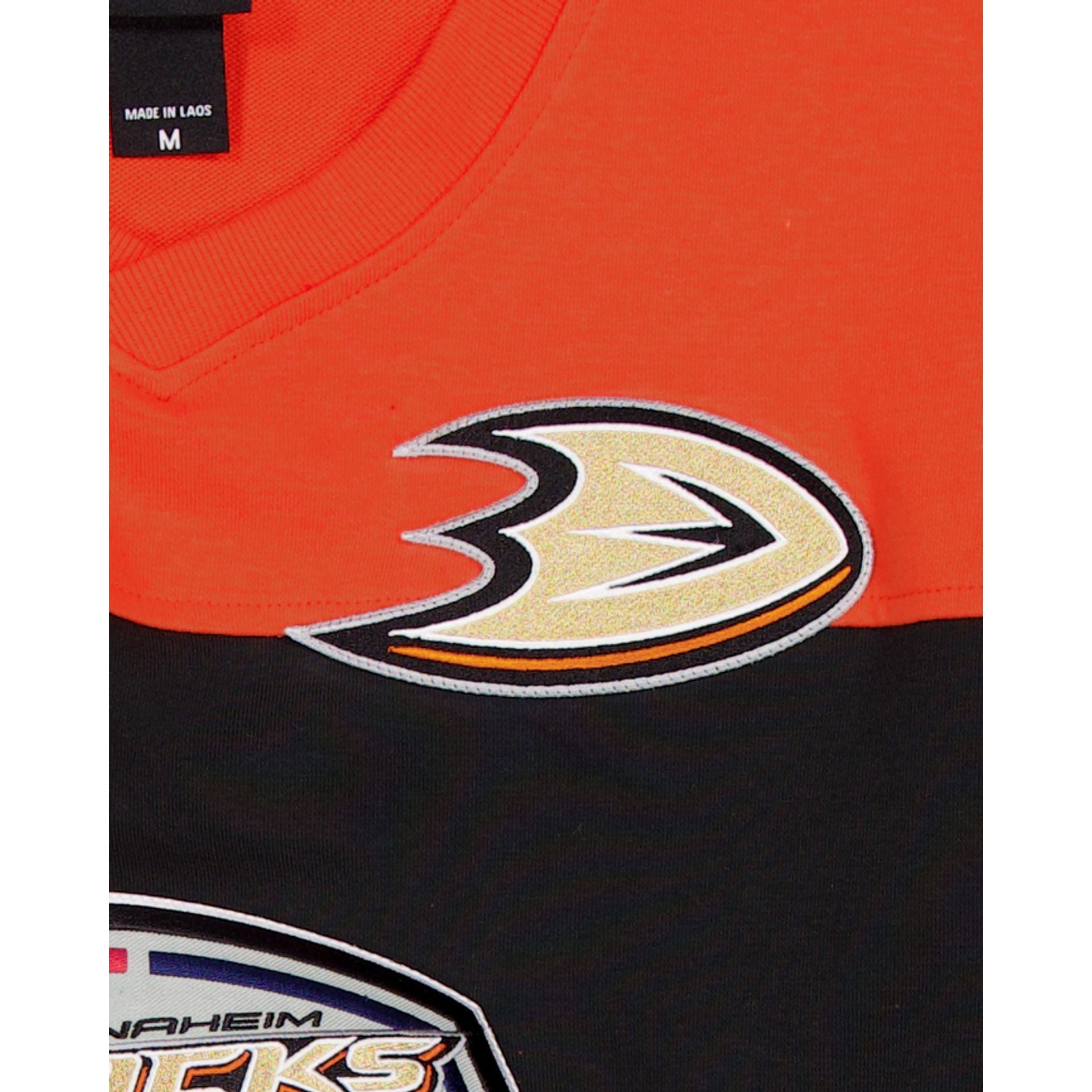60861238_LS_TSHIRT_STAN_CUP_ANADUC_BLACK_DETAIL1-1.jpg