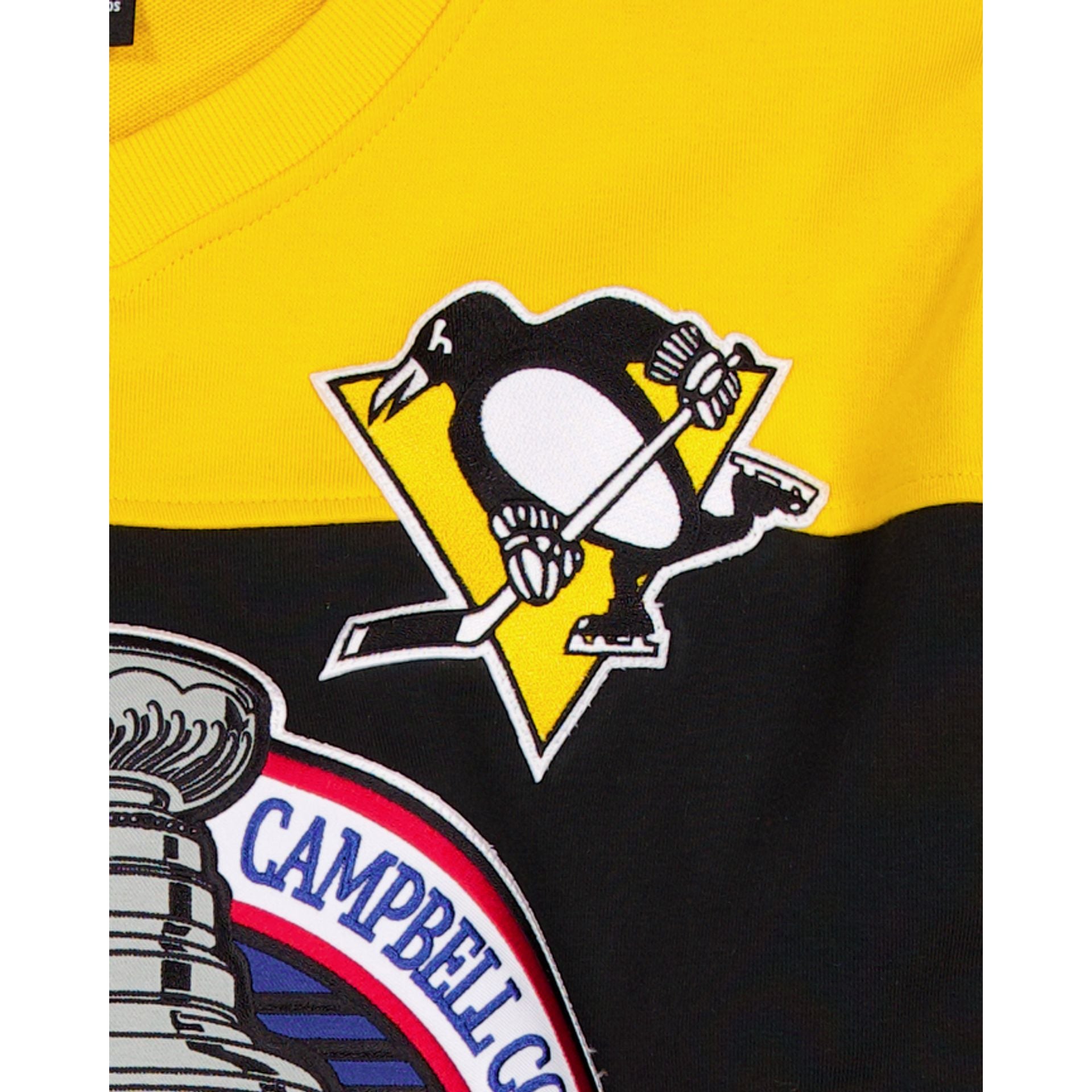 60861239_LS_TSHIRT_STAN_CUP_PITPEN_BLACK_DETAIL1-1.jpg