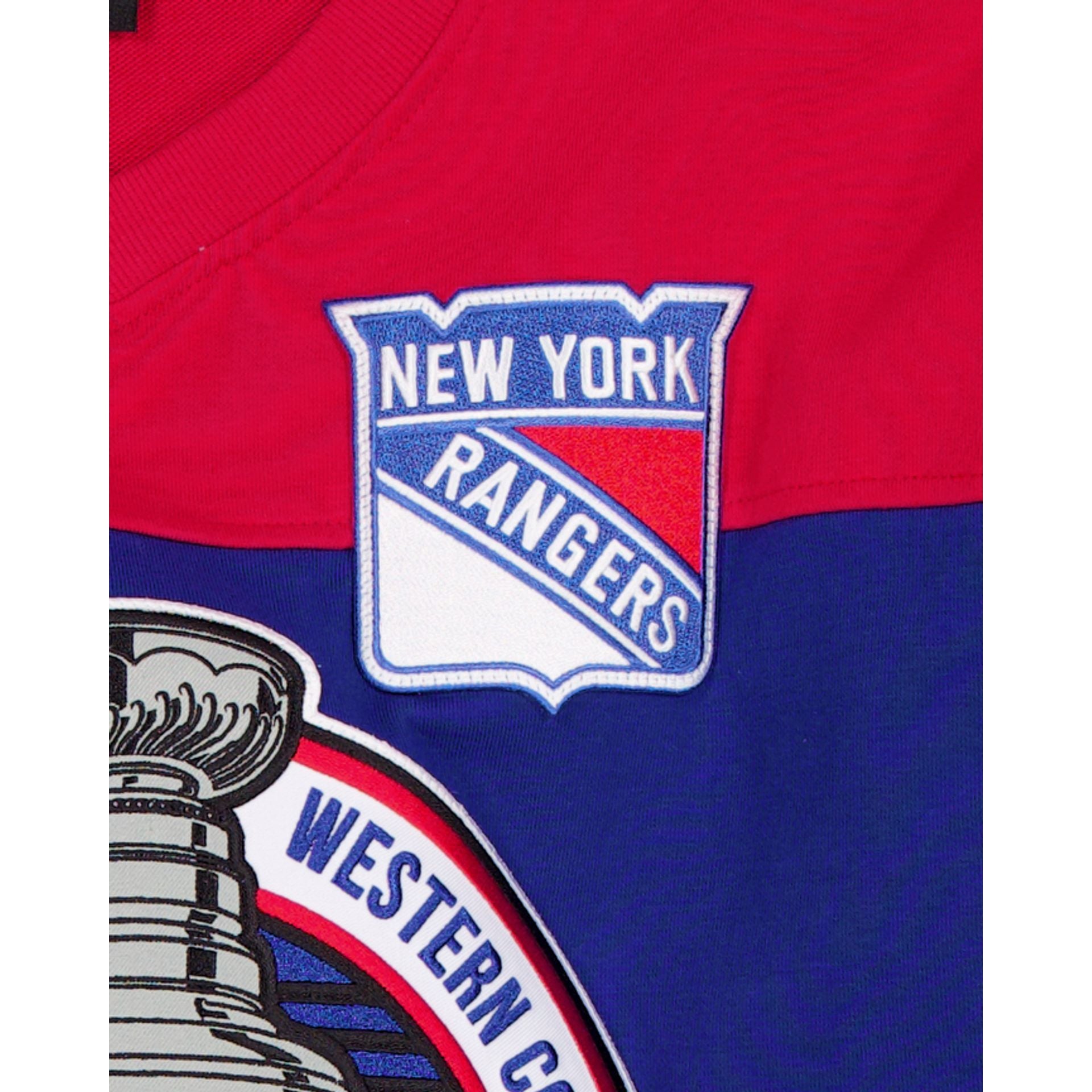 60861244_LS_TSHIRT_STAN_CUP_NEYRAN_BLUE_DETAIL1-1.jpg