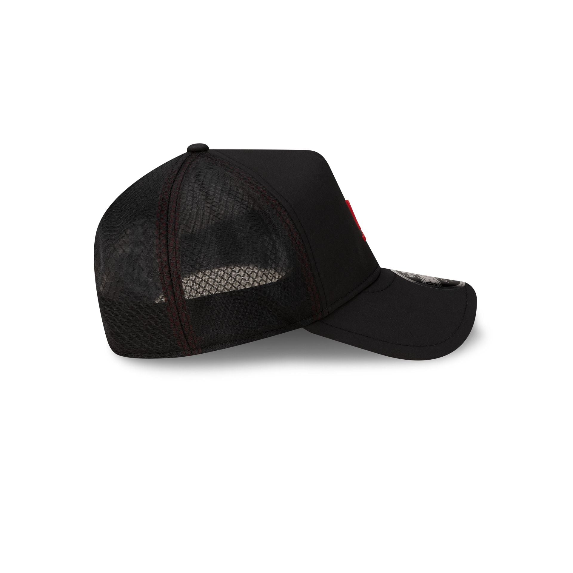 60868388_9FORTY_APEX_NEW_SILO_26_NEWERA_BLACK_WHITE_RSIDE-1.jpg