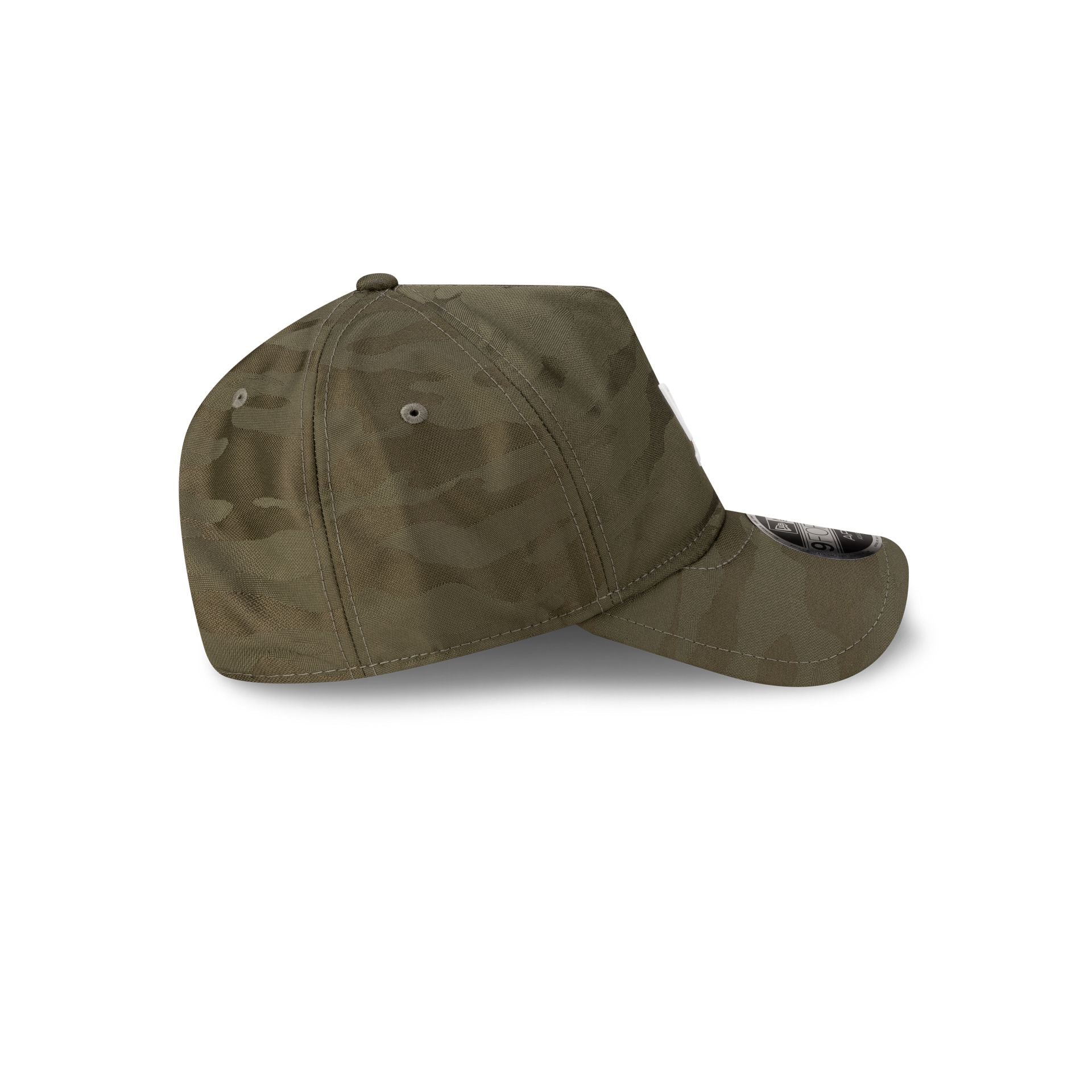 60868392_9FORTY_APEX_NEW_SILO_26_NEWERA_NOV_RSIDE-1.jpg