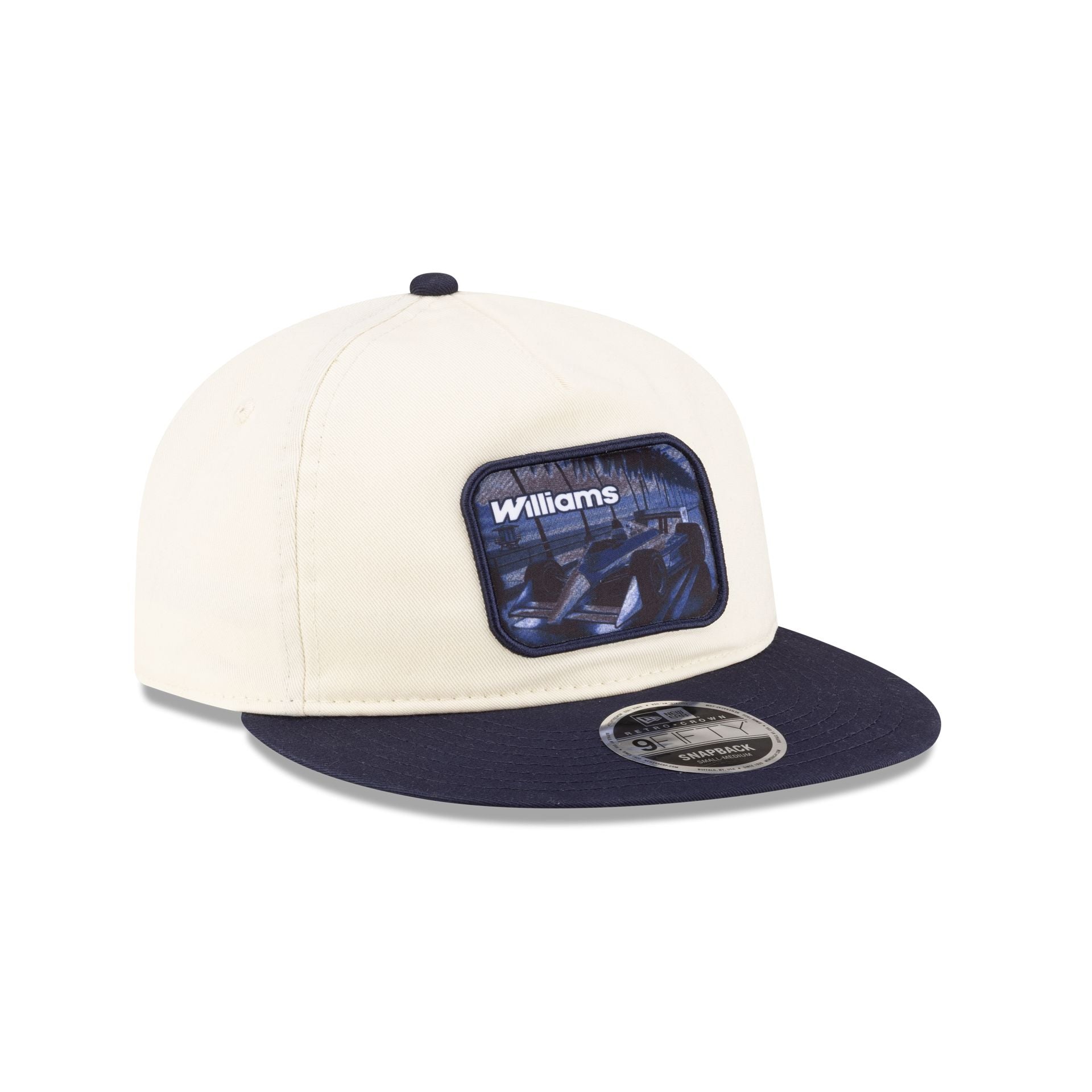 60945546_RETRO_20CROWN_209FIFTY_MOTORSPORT26_LIFESTYLE_WILRAC_WHITE_3QR-1.jpg