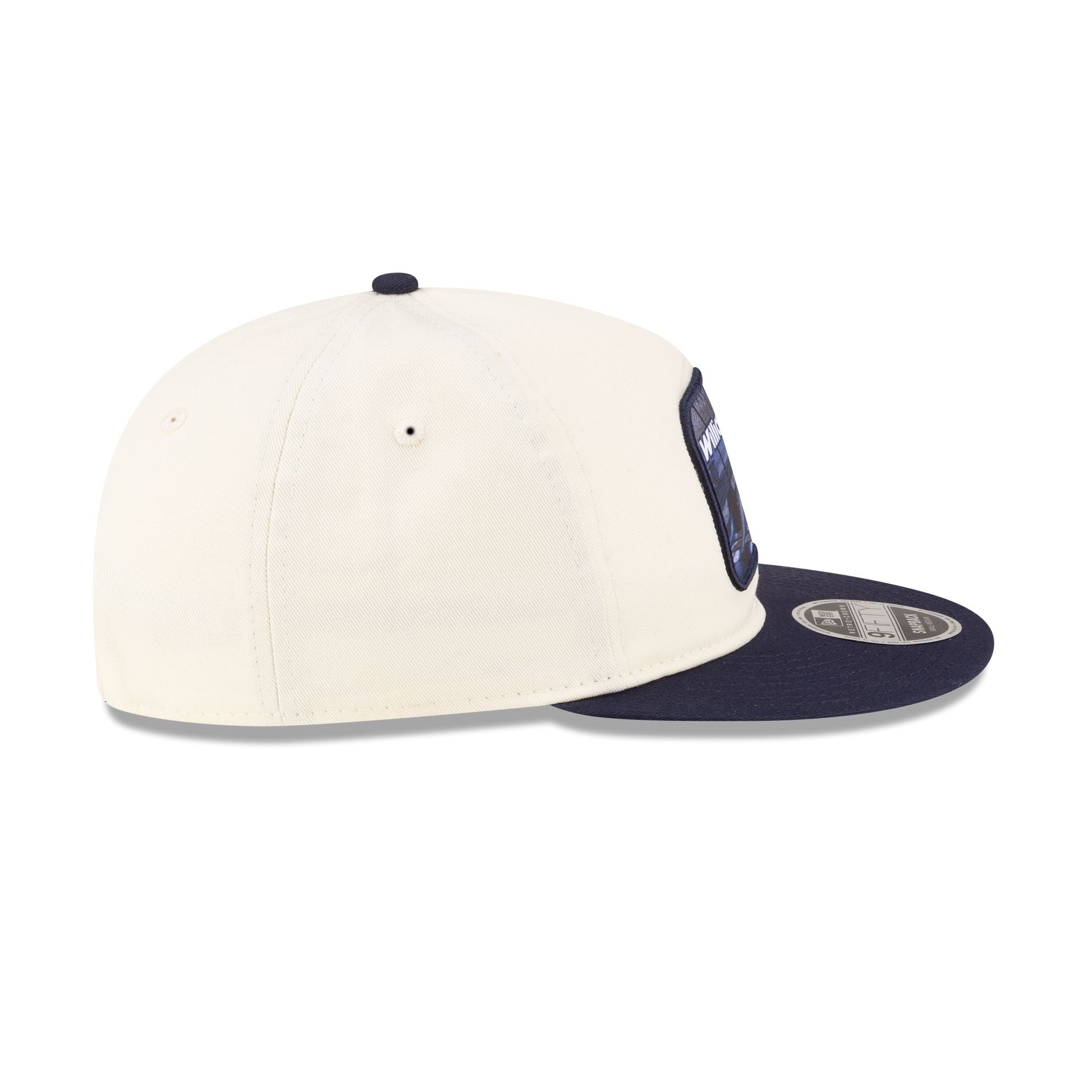 60945546_RETRO_20CROWN_209FIFTY_MOTORSPORT26_LIFESTYLE_WILRAC_WHITE_RSIDE-1.jpg