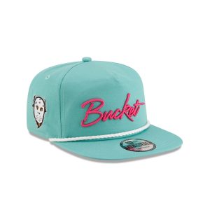 Bucket Golfer