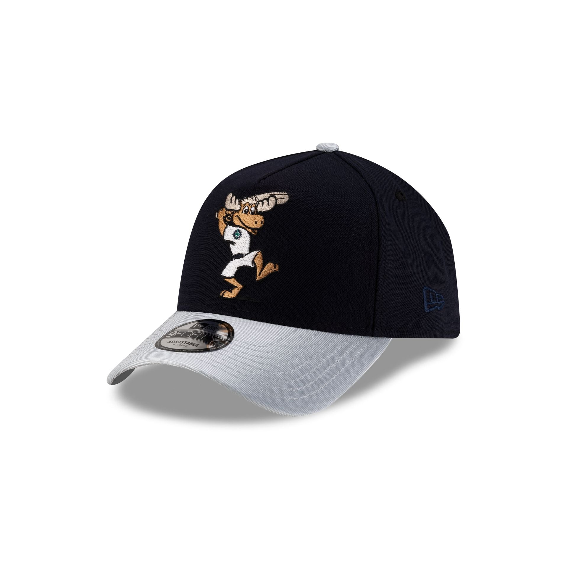 70931205_9FORTYAFRAME_MLBMASCOT_25_SEAMARCO_NAV_3QL-1.jpg