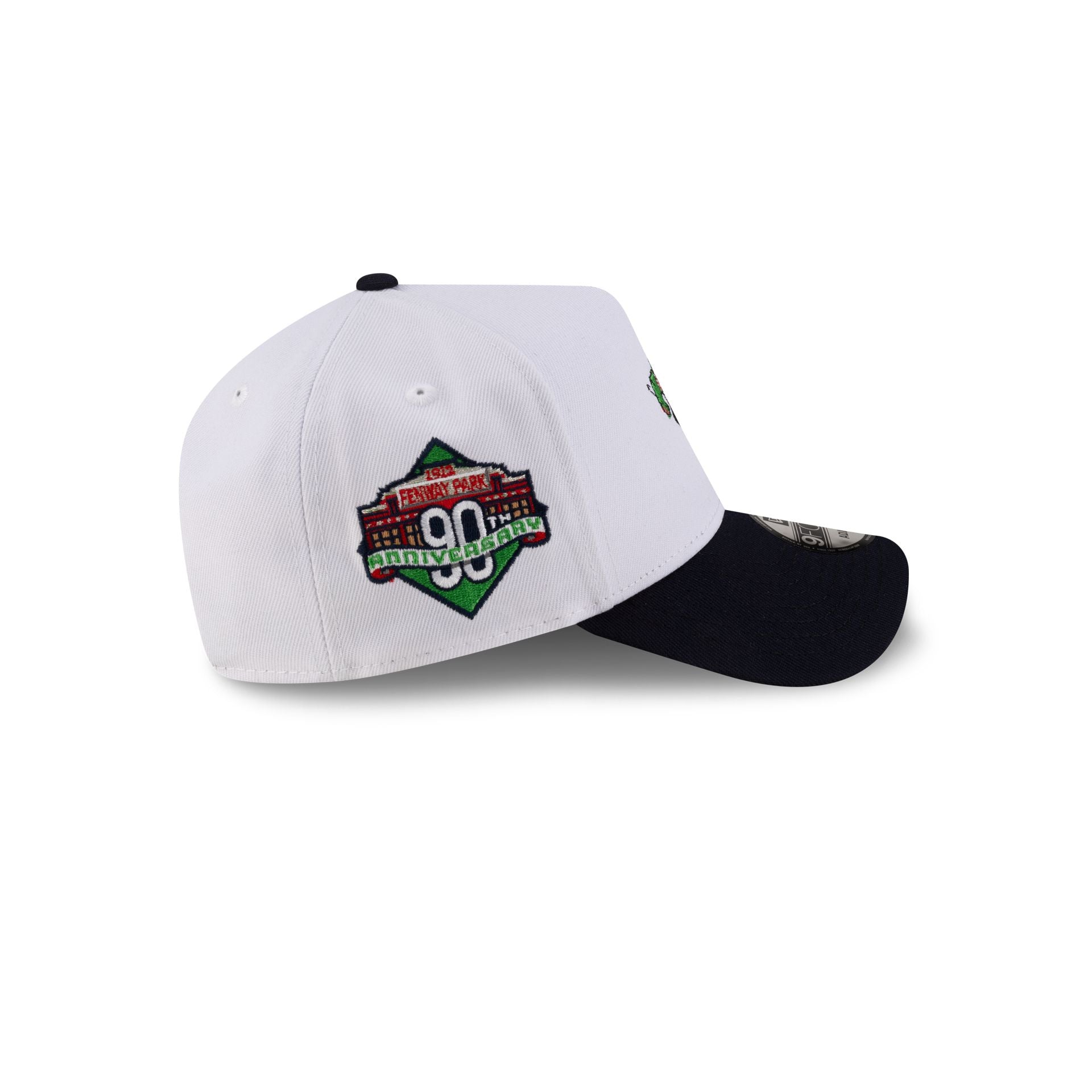 70931208_9FORTYAFRAME_MLBMASCOT_25_BOSSCACO_WHT_RSIDE-1.jpg