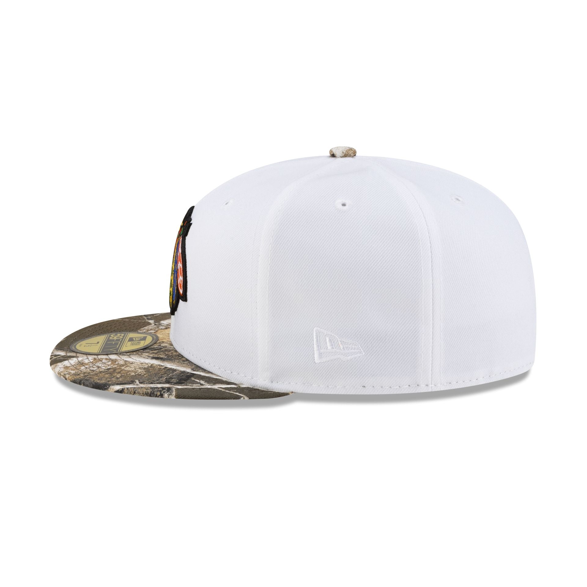 70979960_59FIFTY_REALTREE_CHIBLA_WHITE_LSIDE-1.jpg